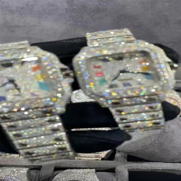 La personnalisation des montres en diamant en pierre moissanite Mosang peut passer le test de la montre étanche à mouvement mécanique automatique pour hommes TOP224J