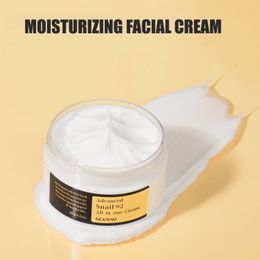 Crème faciale hydratante Maquillage de crème d'escargots avancé Soins de peau profonds