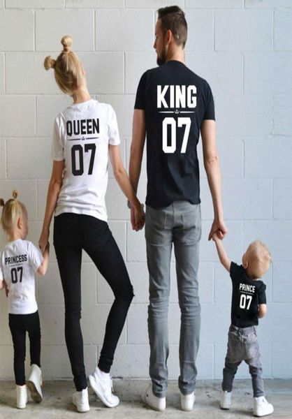 Maman moi vêtements robe de princesse mère et fille famille tenues assorties looks t-shirt papa maman bébé fille vêtements 6414409