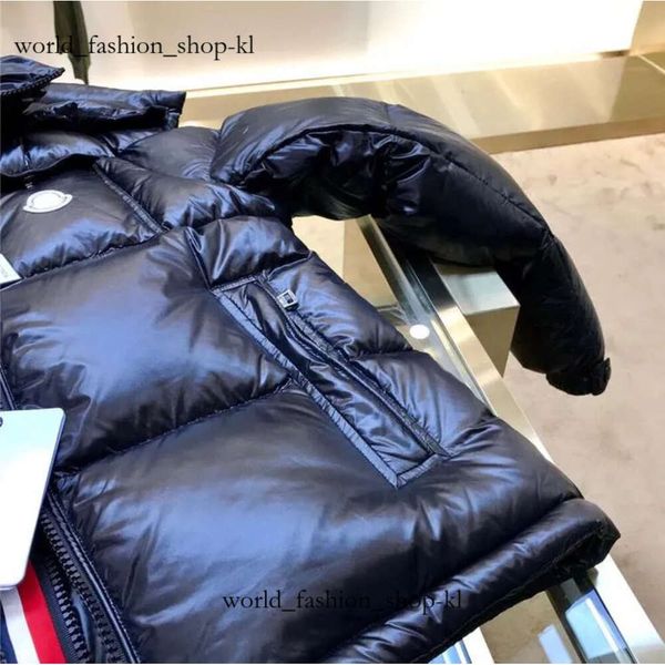 MONCLEIR MASE MABEUR MEN'S GIACCA MON Vestes Même style Hommes Down Monclairjacke Fashionable Long à manches de luxe Sport Winter Puffer Designer Gest 154