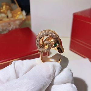 Money Animal Sheep's Head Ring Neutral Personality Twinkle Quality Quality Anneaux luxueux yeux incrustés de vert C2629