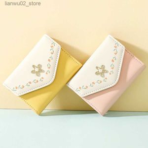 Clips de dinero Cartera corta Mujer 30% de descuento Popular Little Flower Girl Heart Multifuncional Estudiante Fresh Mini Multi Card Bolso pequeño Q230921