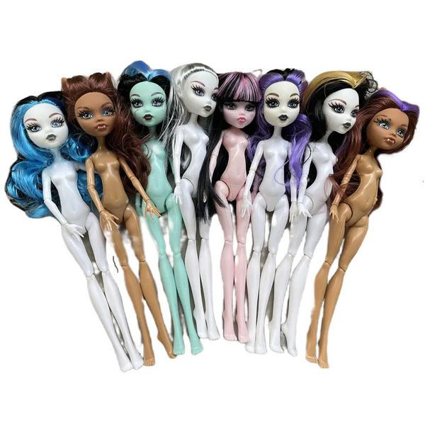 Monsterring High Doll Toy Multijoints Figures de corps mobiles Brown blanc vert rose beige violet coloré têtes de cheveux 240306
