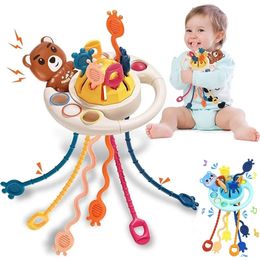 Montessori Pull String Activity Toy Silicone Teether Travel Toys for Toddlers 13 Sensory Fine Motor compétences bébé cadeau Y240407