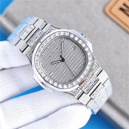 Montre de Luxe Babysbreath Big T-Square Diamond Watch for Men Watches 40mm 324 Mouvement mécanique automatique Mouvement de bracelet