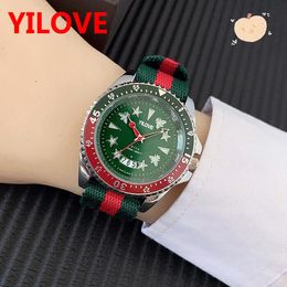 Montre de Luxe Nylon en cuir en cuir Watch Quartz Fashion Men Ladies Automatic Date Calendrier Top Brand High Quality Gift Wristwatch