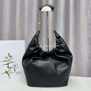 Sac de créateur de lune Espagne Sacs compresses de shopping sacs Girl Leather 2023 Nouveau sac à main de grande chaîne en or de la mode pour femmes HVB8