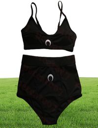 Moon Broidered Swimsuit Bikinis Set Designer Womens Bra Briers Set High Taies Sous-vêtements Two Colors5528769