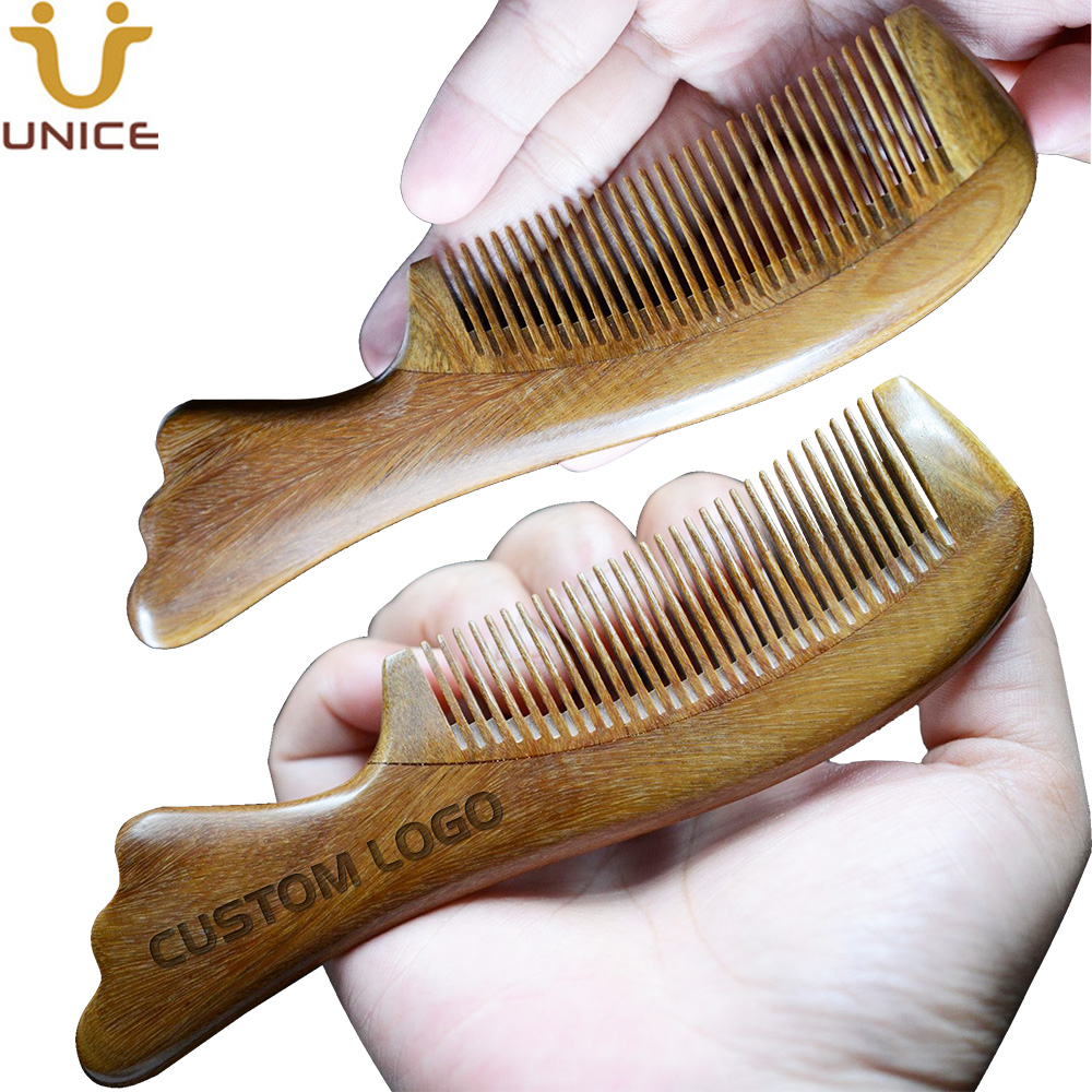 MOQ 100 PCS Customized LOGO Compact Size Beard Comb Anti-Static Hair Combs Handmade Premium Natural Green SandalWood Wood Brush for Gentlemen