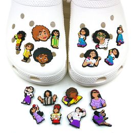 moq 100 stks encanto films cartoon figuur croc JIBZ 2D Zacht plastic Schoen decoratie hot Schoenen Gespen bedels accessoires fit kids polsbandjes Sandalen