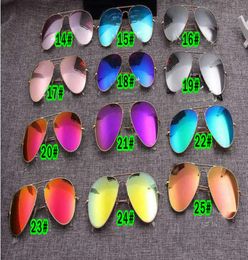 MOQ10PCS Men d'été Éboulonnement Couleur de soleil Lunettes de soleil à l'extérieur Fashion Femmes conduisant des lunettes de soleil Lens en verre 31Colors Pas de boîte 5592827