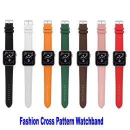 Moran Cross Pattern lederen banden Banden compatibel met Apple Watch Band 49mm 45 mm 44 mm 42 mm 41 mm 40 mm 38 mm Clasp vervangingsriem voor IWatch Ultra Series 8 7 6 5 4 3 2 1