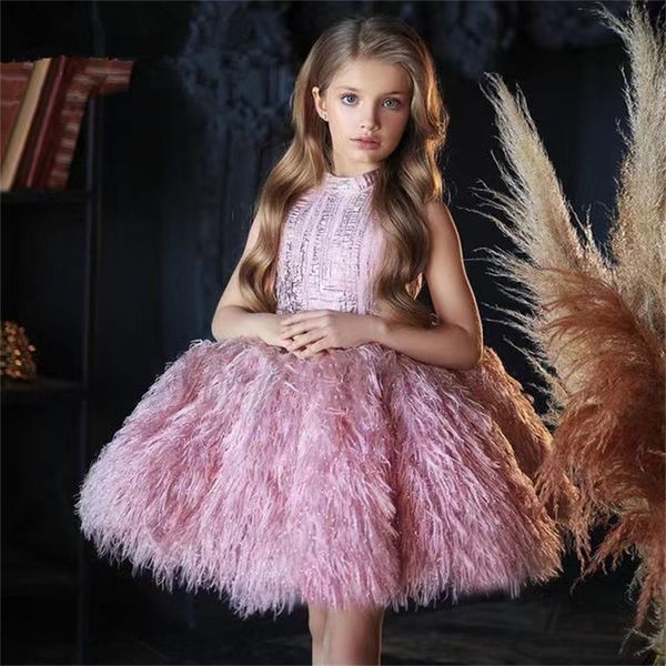 Robe de demoiselle d'honneur en plumes, col haut, bouffante, sans manches, sur mesure, robes d'anniversaire, Mini robes mignonnes de première Communion de concours