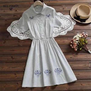 Mori Girl été femmes broderie florale robe Plaid mignon col rabattu femme Elbise à manches courtes coton lin Vestidos 210520