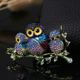 Morkopela Three Owl -broches Nieuwe vintage multi -kleuren glazuur vogel hoed sjaal snoept pins bruiloft accessoires voor vrouwen