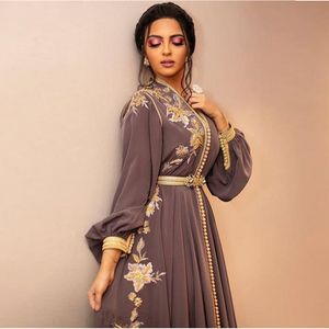 Marokkaanse Dubai Kaftan Lace Evening Jurken 2020 V Nek Borduurwerk Appliques Lange formele jurk Volle mouw Arabische moslimjurken