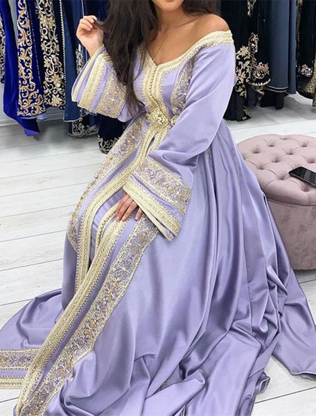 Caftan marocain robes de soirée élégant lilas manches longues Satin Mariage robes de soirée formelles pour les femmes appliques d'or perlé une ligne arabe Dubai Prom Abaya