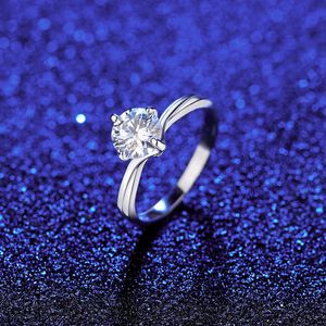 Mosan Diamond S Sier Romantische Bruiloft Sieraden Glanzende Zirkoon Mode Sexy Vrouwen Ring Accessoires Valentijnsdag Cadeau