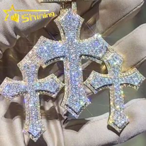 Mossanite personnalisé glacé VVS Moissanite Hip Hop bijoux argent plaqué croix pendentif