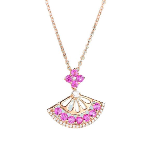 Produits les plus populaires Bijoux en or pur rubis robe de danse diamant pendentif en pierres précieuses collier pour femmes