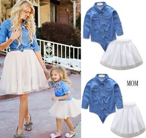 Vêtements mère et fille maman et moi tenues de famille assorties femmes filles chemisier en jean t-shirt jupe tutu blanche 2 pièces ensembles Fam8575826