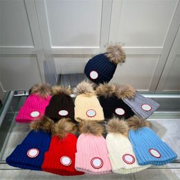 Moeder en kinderen meisjes jongens winter Skull Beanie pompom Hoeden Mode Winter Gebreide warme Caps Baby meisje jongen dames heren Sport Stijl letter gehaakte mutsen familie