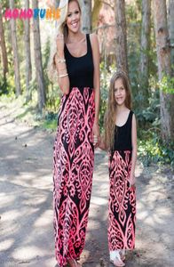 Moeder Dochter Dress Family Matching Outfits Neon Coral Black Damask Maxi Dress Baby Girl Summer Mommy en Me Dessenjurken 2104348353