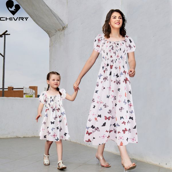 Mère fille Summer Robes Puff Sleve Mom Mommy and Me Party Dress Family Family Matching Tenues 230421