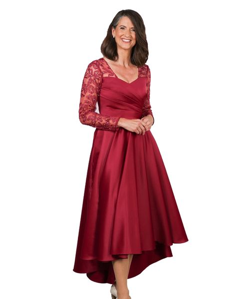 Madre de la novia/novio Vestido 2023 Mother's Special Event Ocasion Wear Vestido de altura de la boda de altura Borgoña Borgoña Satinado Hi-Lo Diseñador Traje Munas largas