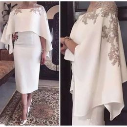 Moeder de schede 2018 van bruid jurken juweel nek grijs kanten appliques kralen met wrap korte thee lengte feestavond bruiloft gasten jurken