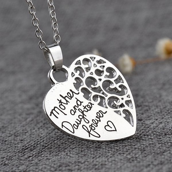 Fête des mères Mère et fille Letters Heart Pendants Collier de créateur Femme Femme South American Silver plaqué Colliers Chaîne Bijoux Chokers Mom Gift