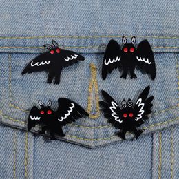 Mothman Emaille Pins Custom Red Eye Onzichtbare Creature Animal Broches Revers Badges Punk Gothic Sieraden Cadeau voor Vrienden