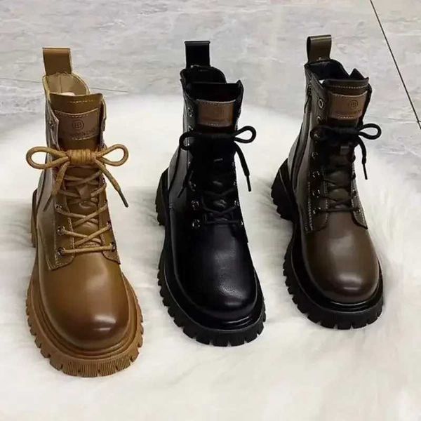 Botas de moto para mujer, botas cortas de cuero, nuevas botas de mujer con cremallera y suela gruesa de forro polar, botines, zapatos de plataforma