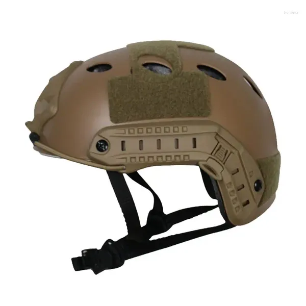 Casques de moto, casque de vélo moulé, équipement de sport de plein air ultraléger pour route de montagne