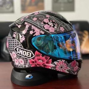 Motorfietshelmen hoogwaardige ABS Shoei Z7 Cherry Blossom Persoonlijkheidshelm Volledige omslag alle seizoenen mannen en vrouwen