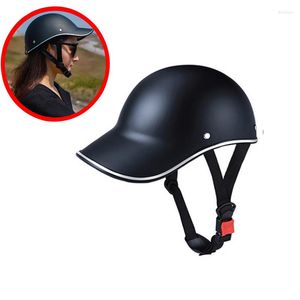 Cascos de motocicleta Hombres y mujeres Casco de media cara ABS Anti-UV Casco de seguridad Casco eléctrico Scooter Bicicleta Estilo clásico de gorra de béisbol