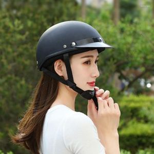 Casques de moto V électrique pour hommes et femmes quatre saisons demi-casque léger léger casquettes de sécurité rétro Scooter marchandises cyclomoteur