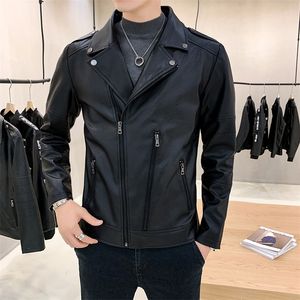 Chaqueta de cuero piloto de motocicleta Marca de moda Diseñador de hombres Punk Viento Diseño de cremallera oblicua Chaqueta ajustada para hombre Abrigo 220816