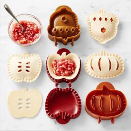 Molds 1 stcs Halloween Christma Mold Pie Cutter en Sealer Round Empanada Press Maker Pumpkin Mold Cookie Mold voor bakken