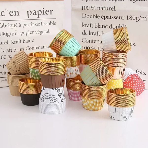 Moules 50pcs épaissis de cupcak Moule de muffins Makers Makers Douga Gold Careurs Cuilles en papier Pâtres Outils de pâtisserie