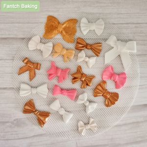 Vormt vele soorten cartoon vlinderdas siliconen mal voor chocolade fondant jelly candy cake decoratie bakgereedschap bowknot hars kunstvormen mallen