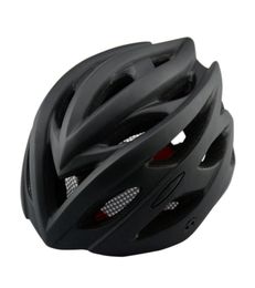 Vélo de vélo de montagne vélo cycliste casque coulissant étape coulissante du pas de la vitesse de montagne2484236