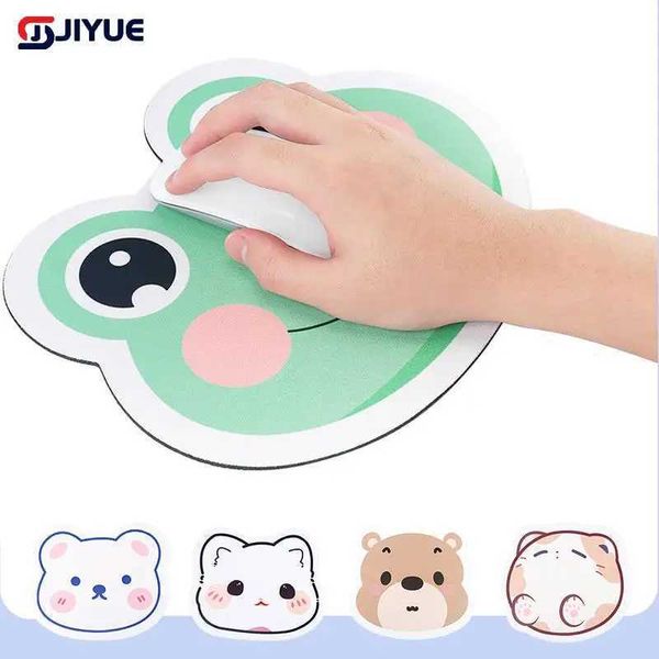 Poussions de souris Le poignet repose mignon chat ours jeu pavé de souris Animal Game de souris Gamer Gamer Mousepad non slip Rubber Deskpad Office Table Table Mat de bureau ACCESSOIRES Y240423