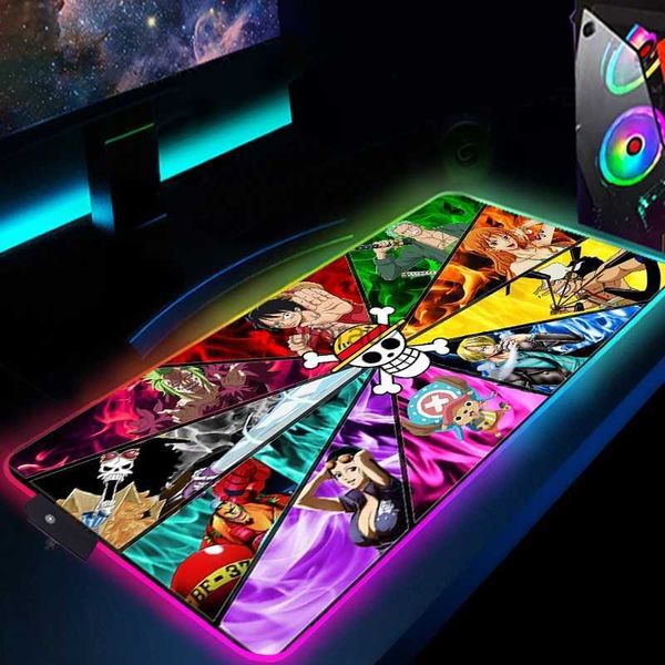 Tapis de souris Repose-poignets RVB Tapis de souris One Piece Anime Gaming Tapis de souris Gamer Grand LED Tapis de souris en caoutchouc noir PC Clavier Pad pour ordinateur portable Pad LOL YQ231117