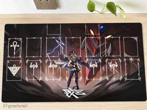 Alfombrillas de ratón Muñeca YuGiOh Duel Playmat Slifer the Sky Mat Trading Card Game Mat Table Desk Play Mat Mouse Pad Bag R230818