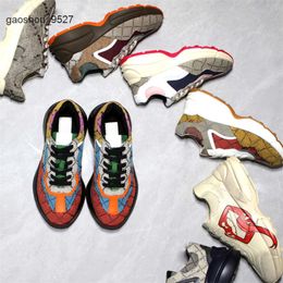 Bouche gglies Plate-forme Designer Strawberry Rhyton avec Chaussures Casual Sneaker Hommes Souris Femmes Chaussures Baskets Boîte Vintage Chaussures 3WQB
