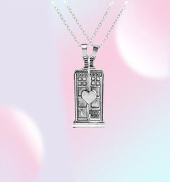 Película Doctor Who Tardis Phone Booth Stater Vine Silver Pare Splice Love Heart Collars para mujeres Craft de joyería Accesorios2450404