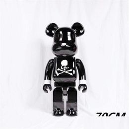 Jeux de films 1000% 70cm Bearbrick Evade Colle Skl Figurines d'ours blanc et noir Jouet pour collectionneurs Berbrick Art Work Modèle Décorations Ki Dh1Wq