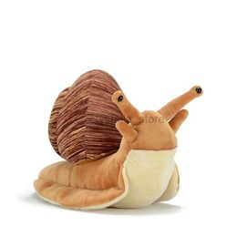 Movies TV Plush Toy Simulation Super Soft Cute Snail Gevulde pluche speelgoed Animal Model Fruticicolidae Realist Lifelike Doll Adult Gift 240407