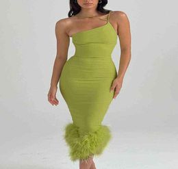 Mozision elegant one épaule plume inférieur midi robe pour femmes robe d'été nouveau sans manches bodycon long clubwear t2208197114272